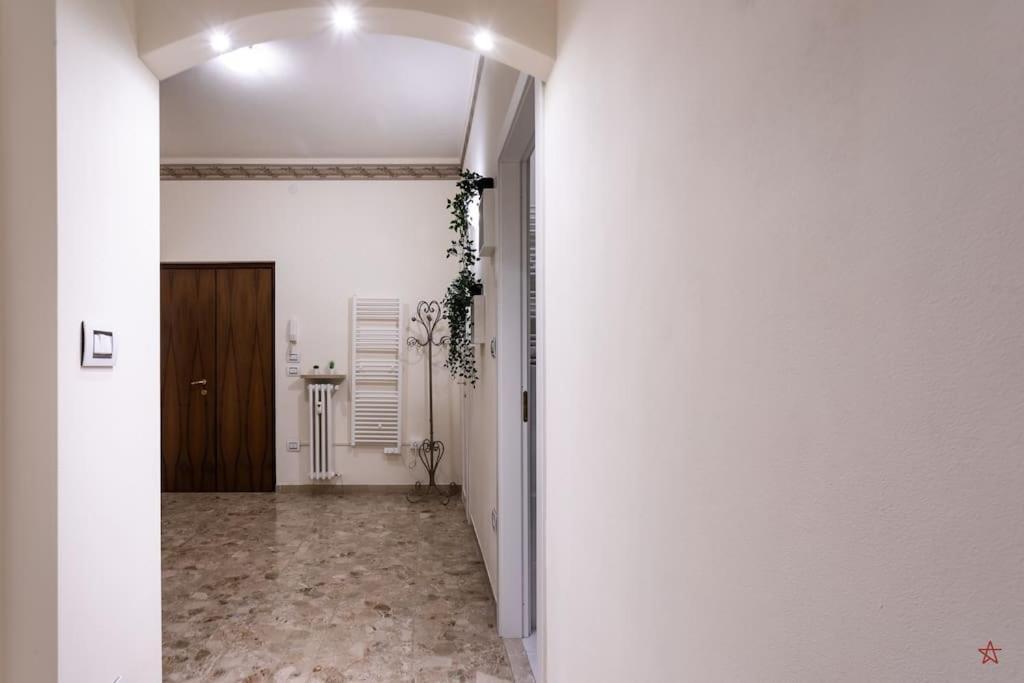 Arena-Center Luxury Apartment Верона Екстер'єр фото