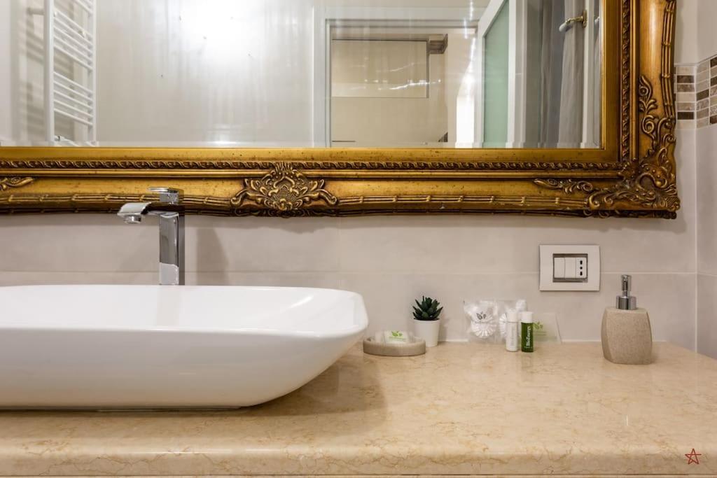 Arena-Center Luxury Apartment Верона Екстер'єр фото